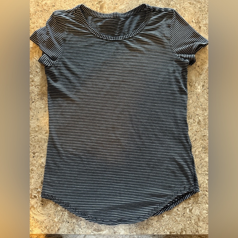 Lululemon Love Crew T-shirt Gray Black and White Stripe Size 2